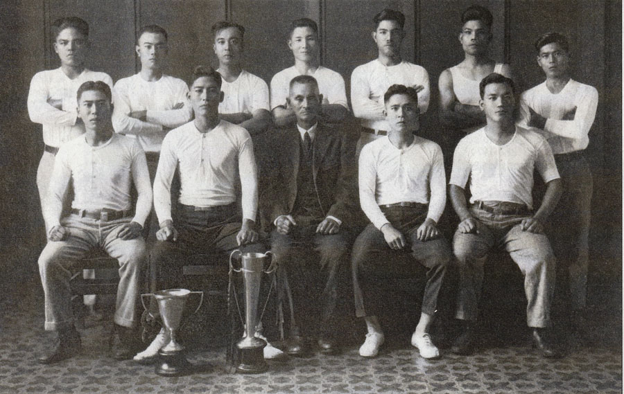 As Duas Demonstrações Pioneiras de Karate Okinawano no Exterior  1927 & 1951  Honolulu (Havaí) & São Paulo (Brasil)